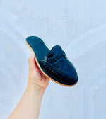 Load image into Gallery viewer, black slip on huaraches
